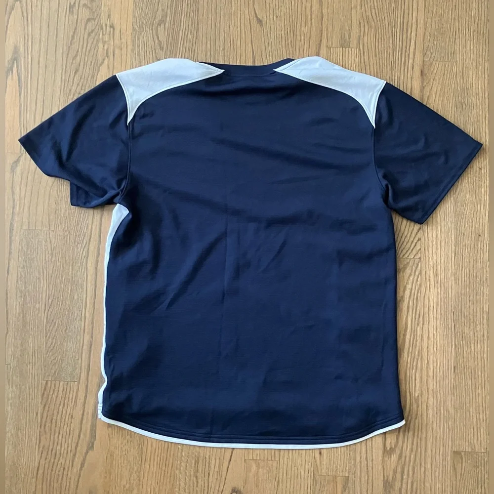 Russell Athletic Dri-power mens M performance shirt - Picture 2 of 5